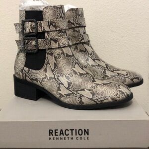 Kenneth Cole Reaction Ankle Boots